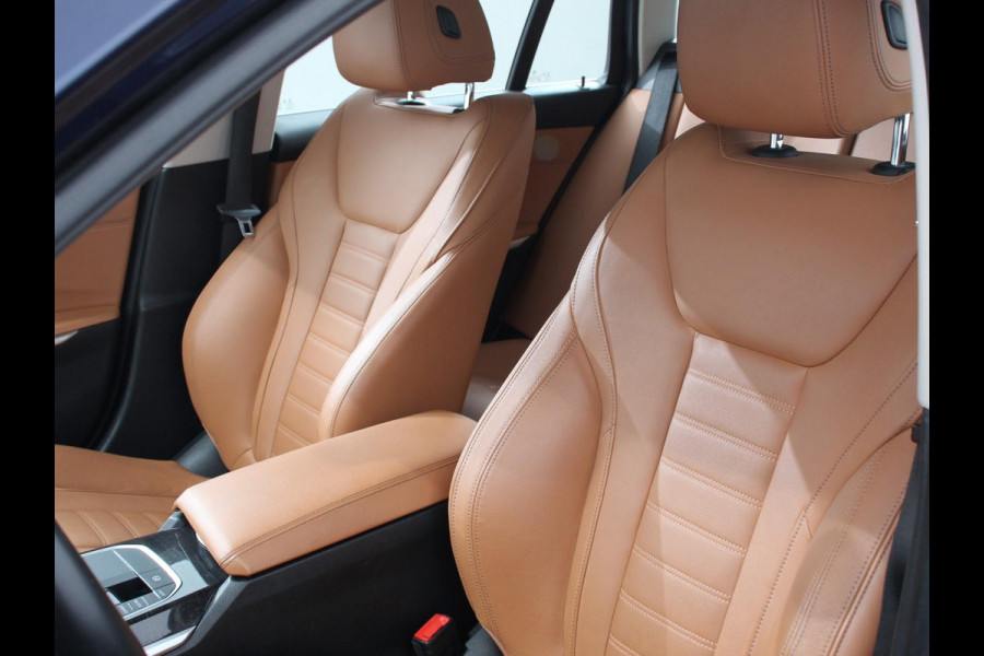 BMW 3 Serie Touring 318i High Executive Edition Leder Navigatie Apple Carplay/Android Auto Camera Parkeersensoren Virtual Cockpit Stoelverwarming Cruise Control Ledverlichting Getinte ramen Climate Control