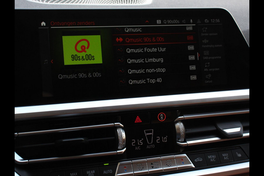 BMW 3 Serie Touring 318i High Executive Edition Leder Navigatie Apple Carplay/Android Auto Camera Parkeersensoren Virtual Cockpit Stoelverwarming Cruise Control Ledverlichting Getinte ramen Climate Control