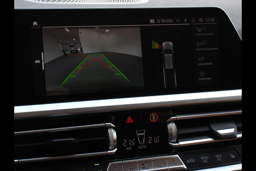 BMW 3 Serie Touring 318i High Executive Edition Leder Navigatie Apple Carplay/Android Auto Camera Parkeersensoren Virtual Cockpit Stoelverwarming Cruise Control Ledverlichting Getinte ramen Climate Control