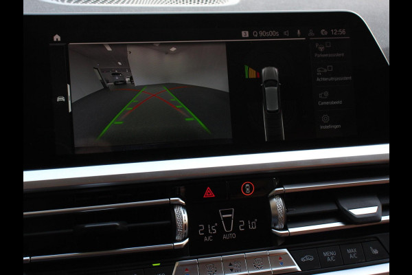 BMW 3 Serie Touring 318i High Executive Edition Leder Navigatie Apple Carplay/Android Auto Camera Parkeersensoren Virtual Cockpit Stoelverwarming Cruise Control Ledverlichting Getinte ramen Climate Control