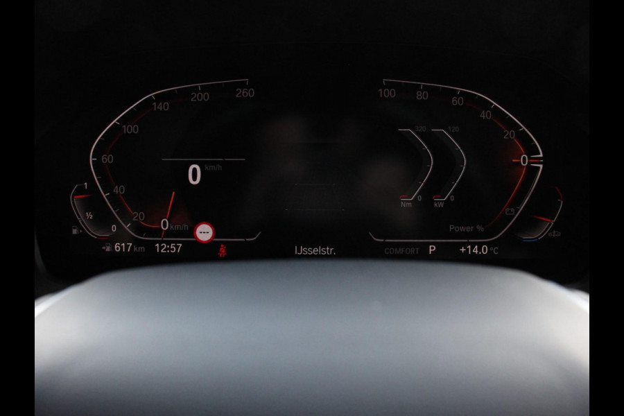 BMW 3 Serie Touring 318i High Executive Edition Leder Navigatie Apple Carplay/Android Auto Camera Parkeersensoren Virtual Cockpit Stoelverwarming Cruise Control Ledverlichting Getinte ramen Climate Control