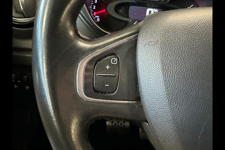 Renault Captur 1.3 TCe 155 Intens AUT. AIRCO CRUISE CAMERA NAVIGATIE PDC LEDER STOELVERWARMING