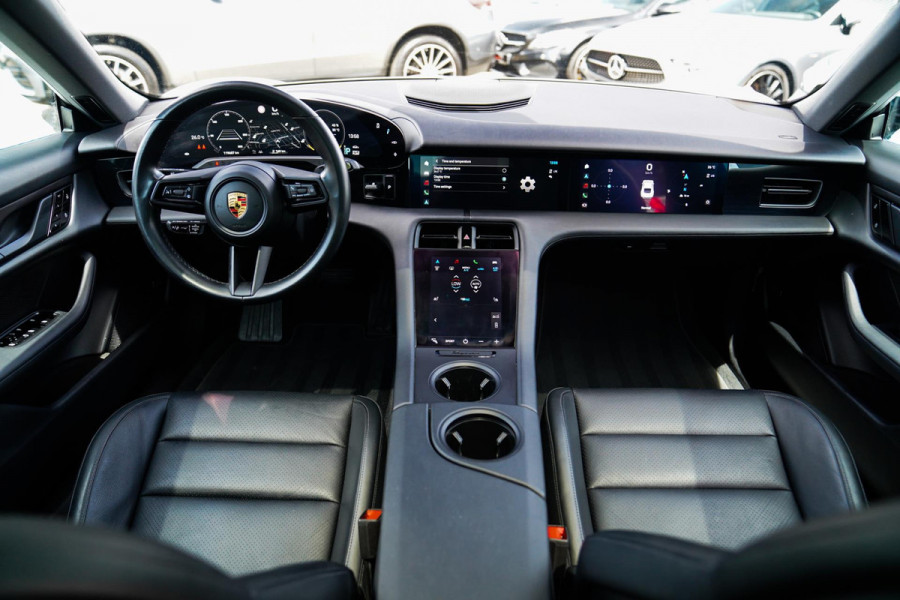 Porsche Taycan 4S Performance 84 kWh | InnoDrive | Bose Sound | Panorama | Warmtepomp | Dual Schermen voor | Stoel+stuurverwarming