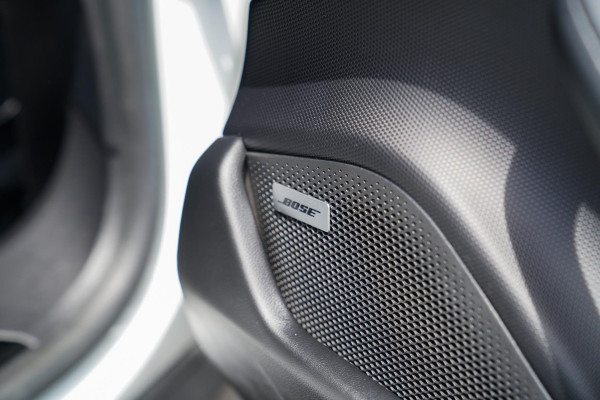 Porsche Taycan 4S Performance 84 kWh | InnoDrive | Bose Sound | Panorama | Warmtepomp | Dual Schermen voor | Stoel+stuurverwarming