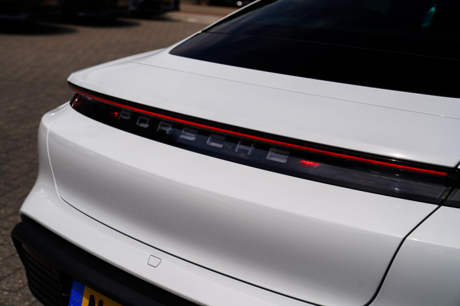 Porsche Taycan 4S Performance 84 kWh | InnoDrive | Bose Sound | Panorama | Warmtepomp | Dual Schermen voor | Stoel+stuurverwarming