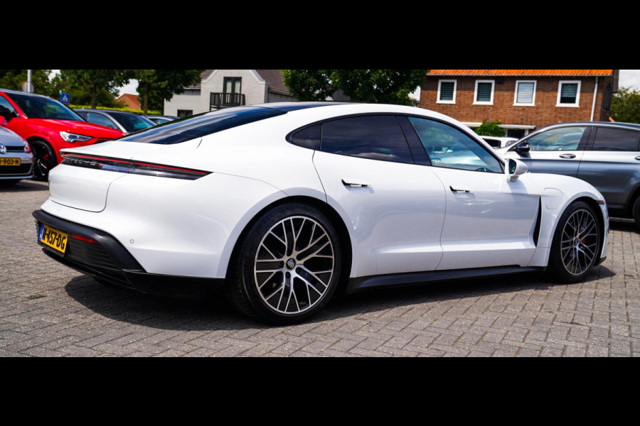 Porsche Taycan 4S Performance 84 kWh | InnoDrive | Bose Sound | Panorama | Warmtepomp | Dual Schermen voor | Stoel+stuurverwarming
