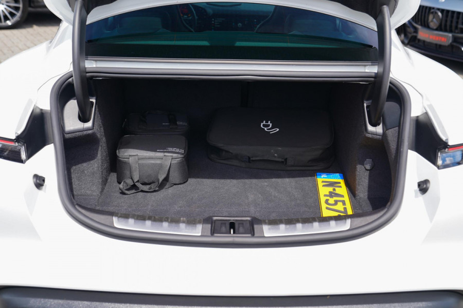 Porsche Taycan 4S Performance 84 kWh | InnoDrive | Bose Sound | Panorama | Warmtepomp | Dual Schermen voor | Stoel+stuurverwarming