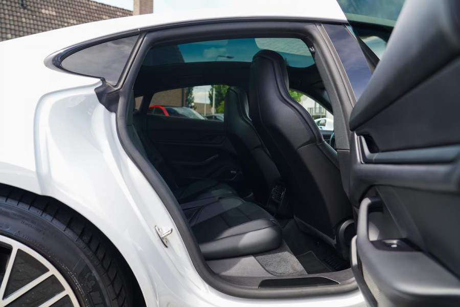 Porsche Taycan 4S Performance 84 kWh | InnoDrive | Bose Sound | Panorama | Warmtepomp | Dual Schermen voor | Stoel+stuurverwarming