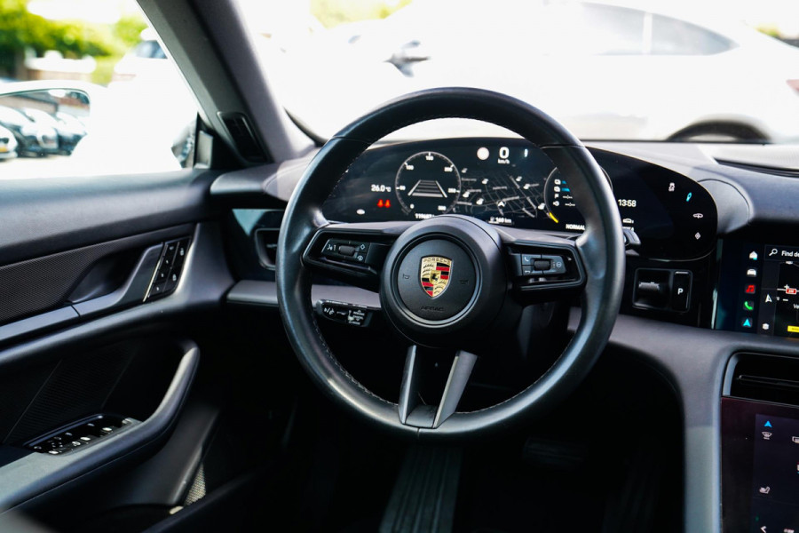 Porsche Taycan 4S Performance 84 kWh | InnoDrive | Bose Sound | Panorama | Warmtepomp | Dual Schermen voor | Stoel+stuurverwarming