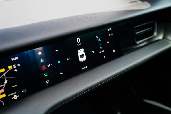 Porsche Taycan 4S Performance 84 kWh | InnoDrive | Bose Sound | Panorama | Warmtepomp | Dual Schermen voor | Stoel+stuurverwarming
