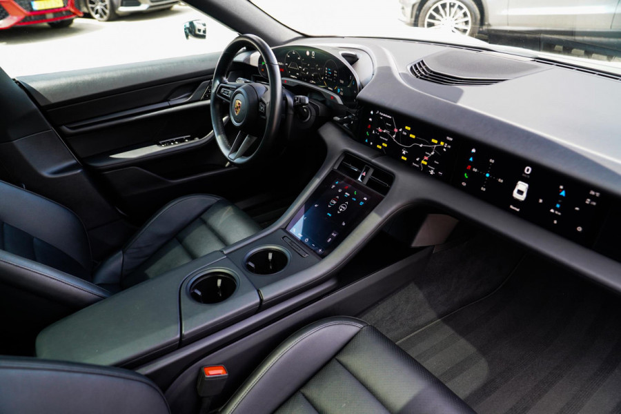 Porsche Taycan 4S Performance 84 kWh | InnoDrive | Bose Sound | Panorama | Warmtepomp | Dual Schermen voor | Stoel+stuurverwarming