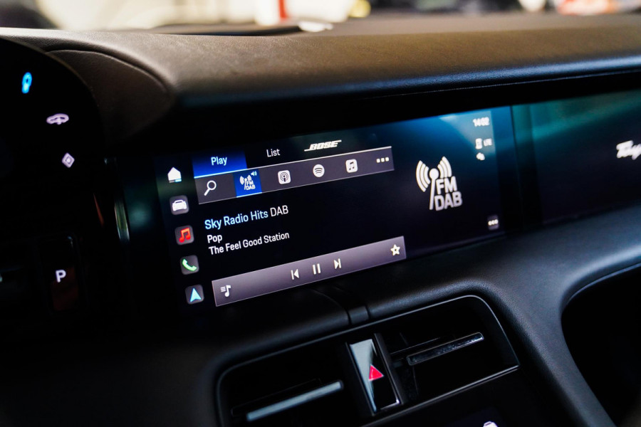 Porsche Taycan 4S Performance 84 kWh | InnoDrive | Bose Sound | Panorama | Warmtepomp | Dual Schermen voor | Stoel+stuurverwarming