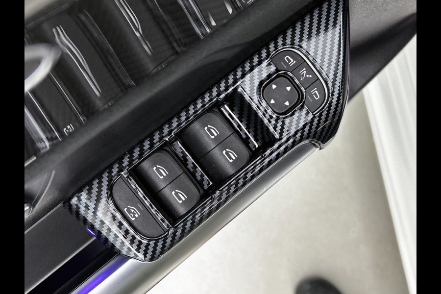 Mercedes-Benz B-Klasse 180 Business Solution AMG | Lichtmetalen velgen | Night pack \ Navigatie MBUX wide screen | Parking support | Inclusief 12 Maanden Garantie