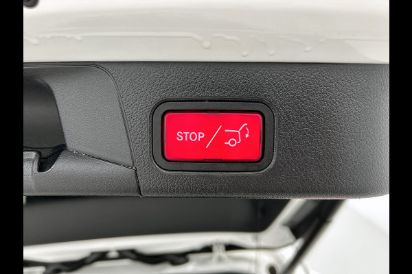 Mercedes-Benz B-Klasse 180 Business Solution AMG | Lichtmetalen velgen | Night pack \ Navigatie MBUX wide screen | Parking support | Inclusief 12 Maanden Garantie