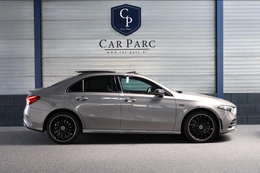 Mercedes-Benz A-Klasse 250 e AMG Line LED/SFEER/PANORAMADAK/LEER+S.VERWARMING+MEMORY/19"LMV/360 CAM/LINE/ACC/ECC/12 MDN GARANTIE!