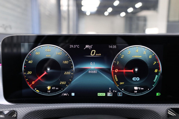 Mercedes-Benz A-Klasse 250 e AMG Line LED/SFEER/PANORAMADAK/LEER+S.VERWARMING+MEMORY/19"LMV/360 CAM/LINE/ACC/ECC/12 MDN GARANTIE!