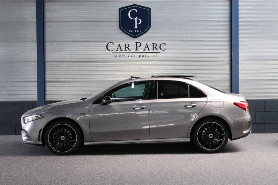Mercedes-Benz A-Klasse 250 e AMG Line LED/SFEER/PANORAMADAK/LEER+S.VERWARMING+MEMORY/19"LMV/360 CAM/LINE/ACC/ECC/12 MDN GARANTIE!