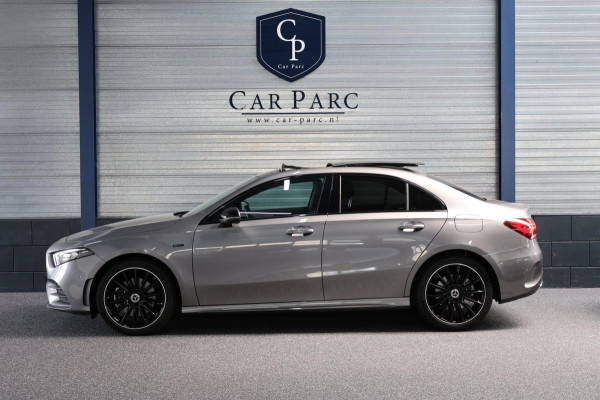 Mercedes-Benz A-Klasse 250 e AMG Line LED/SFEER/PANORAMADAK/LEER+S.VERWARMING+MEMORY/19"LMV/360 CAM/LINE/ACC/ECC/12 MDN GARANTIE!