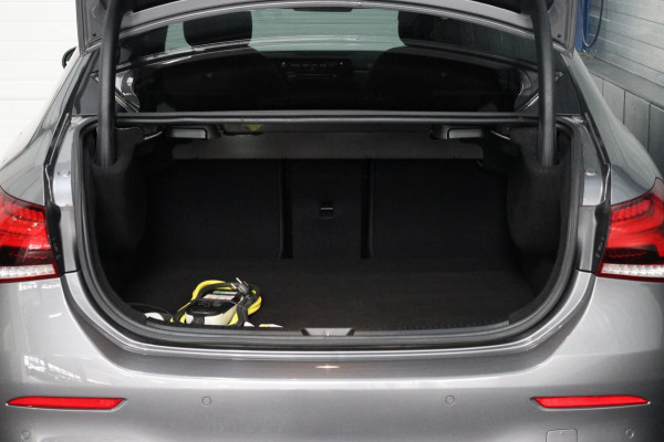Mercedes-Benz A-Klasse 250 e AMG Line LED/SFEER/PANORAMADAK/LEER+S.VERWARMING+MEMORY/19"LMV/360 CAM/LINE/ACC/ECC/12 MDN GARANTIE!