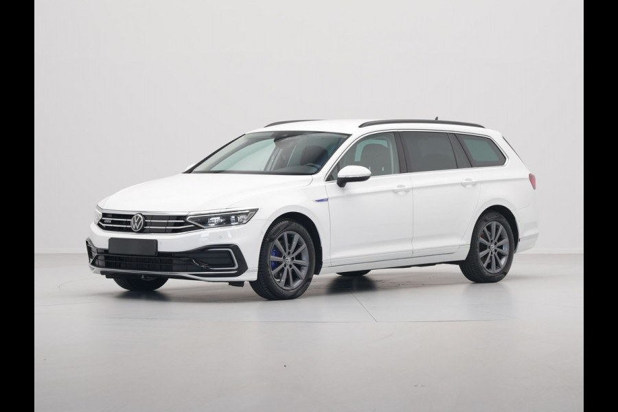Volkswagen Passat Variant 1.4 TSI 218pk PHEV GTE Navigatie iQ Light Side Assist Camera