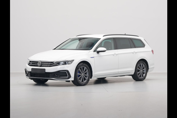 Volkswagen Passat Variant 1.4 TSI 218pk PHEV GTE Navigatie iQ Light Side Assist Camera