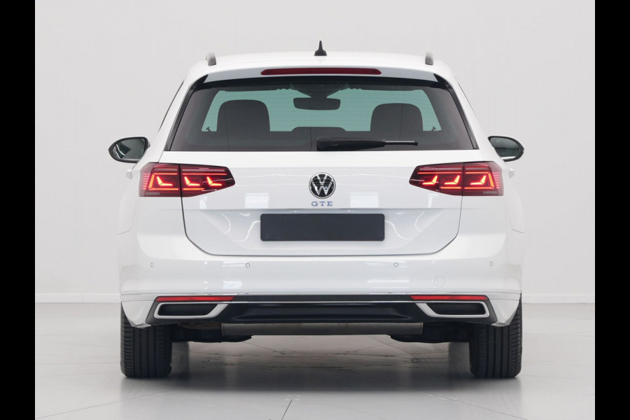 Volkswagen Passat Variant 1.4 TSI 218pk PHEV GTE Navigatie iQ Light Side Assist Camera