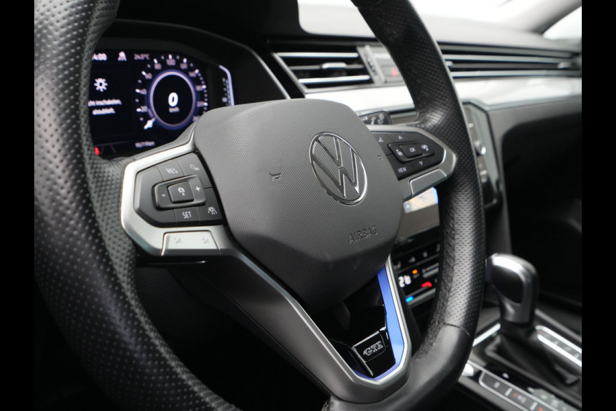 Volkswagen Passat Variant 1.4 TSI 218pk PHEV GTE Navigatie iQ Light Side Assist Camera