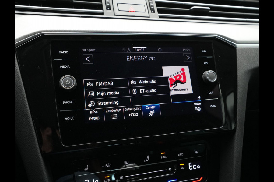 Volkswagen Passat Variant 1.4 TSI 218pk PHEV GTE Navigatie iQ Light Side Assist Camera