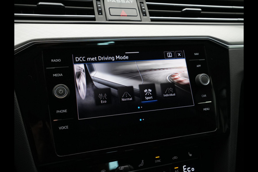 Volkswagen Passat Variant 1.4 TSI 218pk PHEV GTE Navigatie iQ Light Side Assist Camera