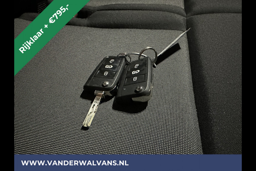 Volkswagen Crafter 2.0 TDI 140pk L3H3 L2H2 Euro6 RIJKLAAR Airco | Navigatie | Apple Carplay | Android Auto | Cruisecontrol Bijrijdersbank, 3000kg trekvermogen, zilver