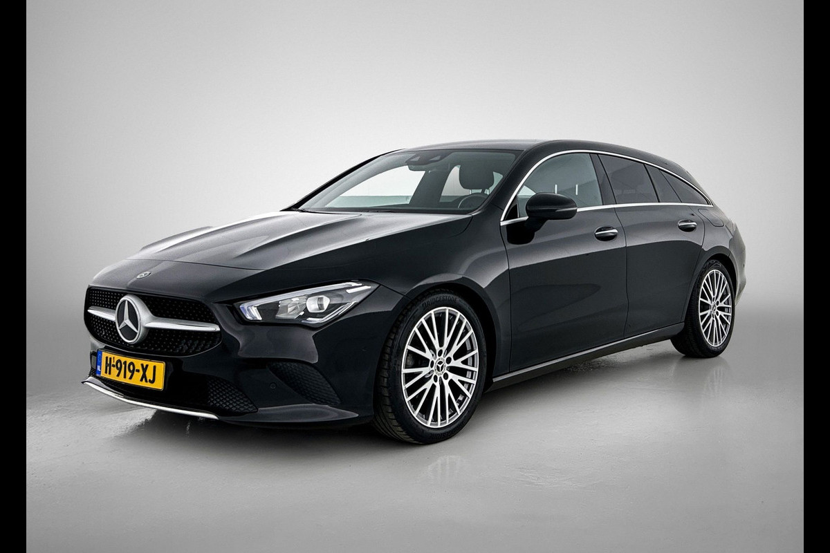 Mercedes-Benz CLA-Klasse Shooting Brake 180 Business Solution Luxury (SFEERVERLICHTING, TREKHAAK AFNEEMBAAR, CAMERA, 1e EIGENAAR) Mercedes-Benz CLA-Klasse Shooting Brake 180 Business Solution Luxury (SFEERVERLICHTING, TREKHAAK AFNEEMBAAR, CAMERA, 1e EIGENAAR)