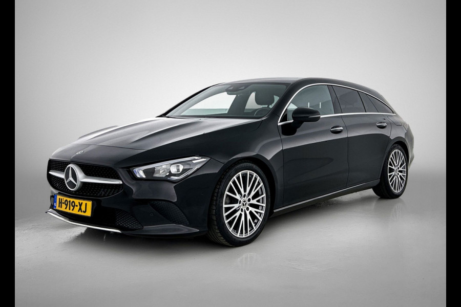 Mercedes-Benz CLA-Klasse Shooting Brake 180 Business Solution Luxury (SFEERVERLICHTING, TREKHAAK AFNEEMBAAR, CAMERA, 1e EIGENAAR)