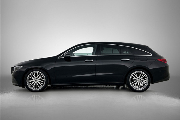 Mercedes-Benz CLA-Klasse Shooting Brake 180 Business Solution Luxury (SFEERVERLICHTING, TREKHAAK AFNEEMBAAR, CAMERA, 1e EIGENAAR)
