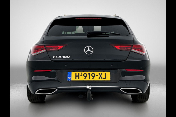 Mercedes-Benz CLA-Klasse Shooting Brake 180 Business Solution Luxury (SFEERVERLICHTING, TREKHAAK AFNEEMBAAR, CAMERA, 1e EIGENAAR)