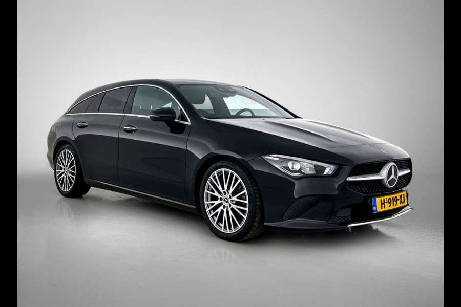 Mercedes-Benz CLA-Klasse Shooting Brake 180 Business Solution Luxury (SFEERVERLICHTING, TREKHAAK AFNEEMBAAR, CAMERA, 1e EIGENAAR)