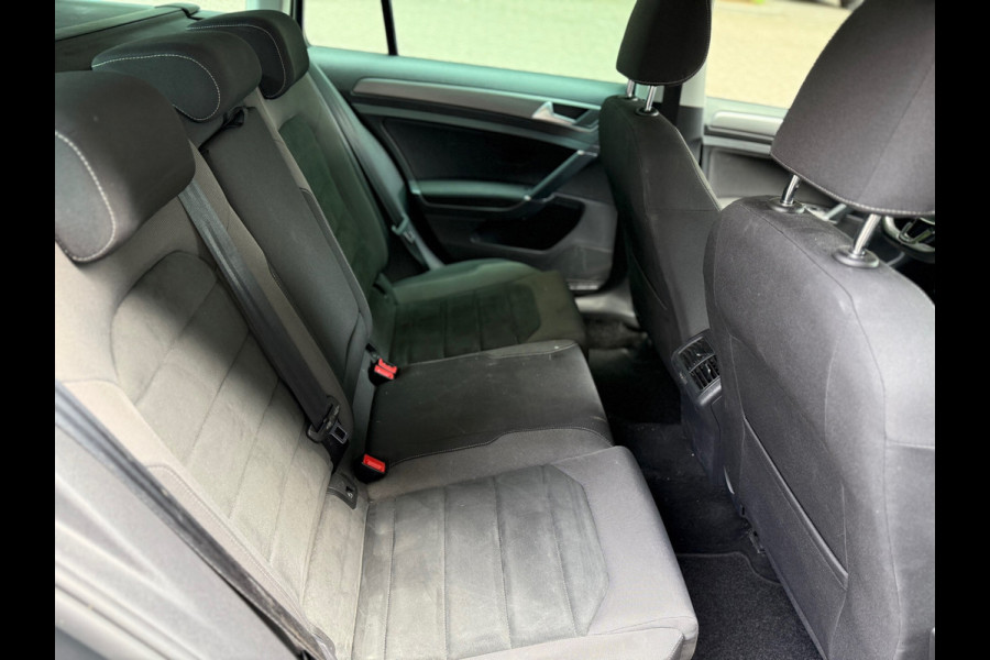 Volkswagen GOLF Variant 1.5 TSI Comfortline Business DSG l ACC l DAB+ Apple Carplay l Climate l Navi l Alcantara l