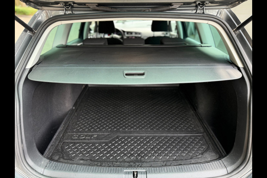 Volkswagen GOLF Variant 1.5 TSI Comfortline Business DSG l ACC l DAB+ Apple Carplay l Climate l Navi l Alcantara l