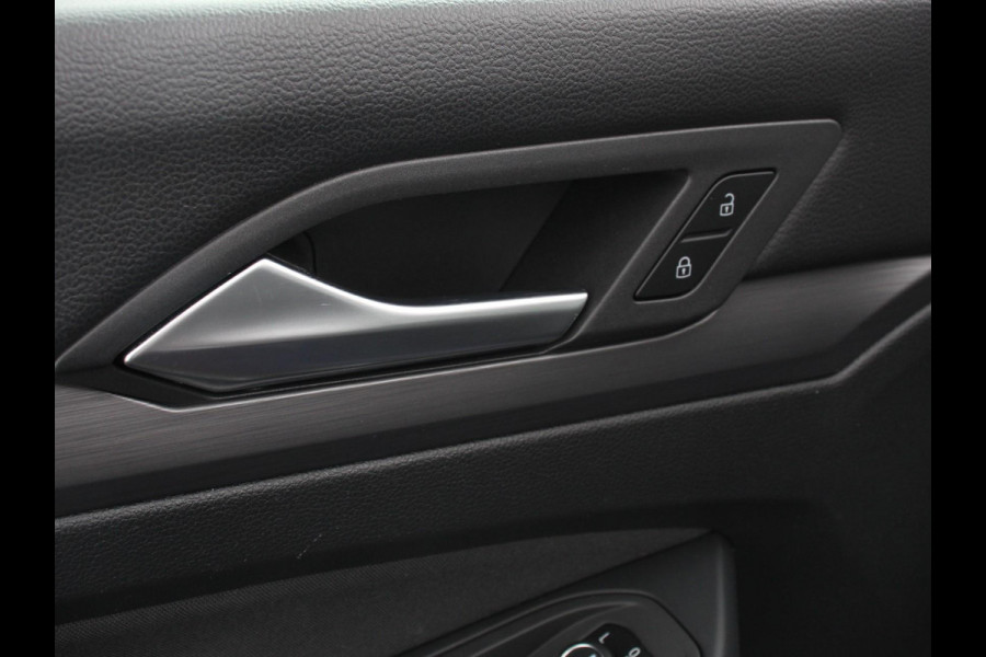 Volkswagen GOLF Variant 1.5 eTSI 150pk DSG Style | Navigatie | Climate Control | Camera | Parkeer Sensoren | Adaptive Cruise control | Achterklep electrisch bedienbaar | Stoelverwarming