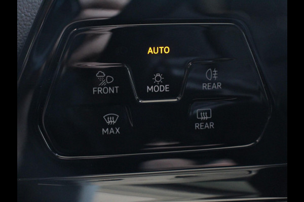 Volkswagen GOLF Variant 1.5 eTSI 150pk DSG Style | Navigatie | Climate Control | Camera | Parkeer Sensoren | Adaptive Cruise control | Achterklep electrisch bedienbaar | Stoelverwarming