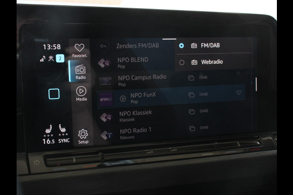 Volkswagen GOLF Variant 1.5 eTSI 150pk DSG Style | Navigatie | Climate Control | Camera | Parkeer Sensoren | Adaptive Cruise control | Achterklep electrisch bedienbaar | Stoelverwarming
