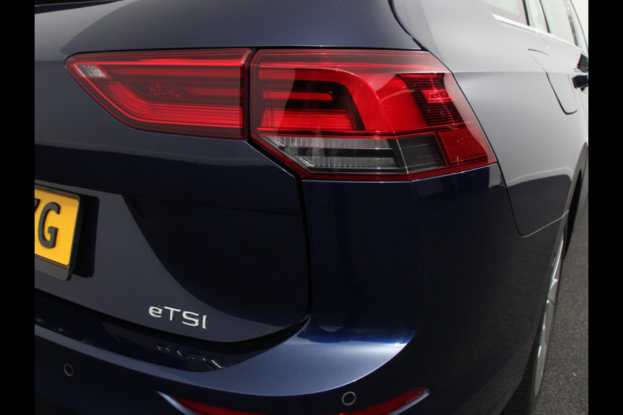 Volkswagen GOLF Variant 1.5 eTSI 150pk DSG Style | Navigatie | Climate Control | Camera | Parkeer Sensoren | Adaptive Cruise control | Achterklep electrisch bedienbaar | Stoelverwarming