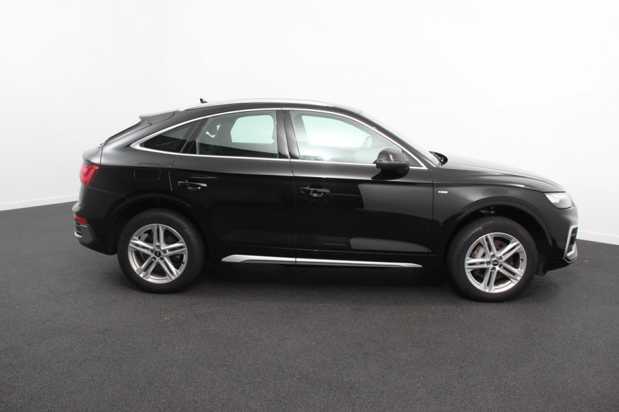 Audi Q5 Sportback 50 TFSI e S Edition S-Tronic Plug in Hybrid | Navigatie | Climate Control | Camera | Adaptive Cruise Control | Elektrische Achterklep | Led Matrix | Stoelverwarming |