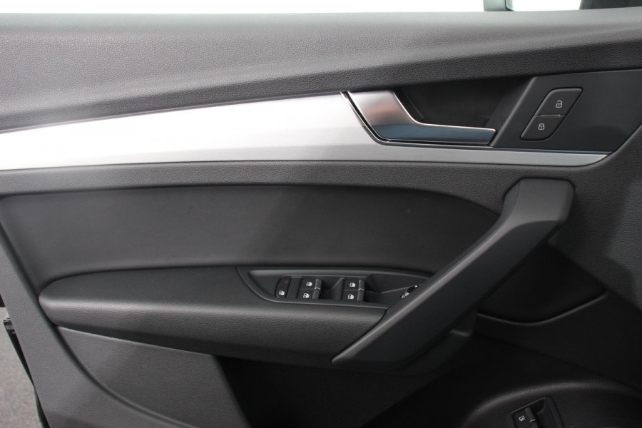 Audi Q5 Sportback 50 TFSI e S Edition S-Tronic Plug in Hybrid | Navigatie | Climate Control | Camera | Adaptive Cruise Control | Elektrische Achterklep | Led Matrix | Stoelverwarming |
