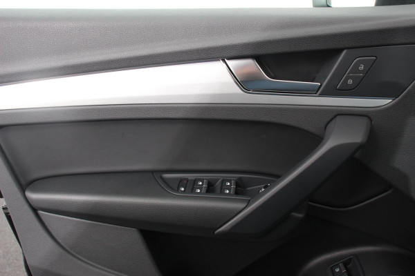 Audi Q5 Sportback 50 TFSI e S Edition S-Tronic Plug in Hybrid | Navigatie | Climate Control | Camera | Adaptive Cruise Control | Elektrische Achterklep | Led Matrix | Stoelverwarming |