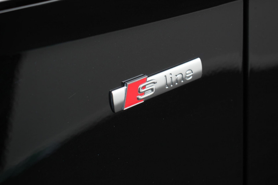 Audi Q5 Sportback 50 TFSI e S Edition S-Tronic Plug in Hybrid | Navigatie | Climate Control | Camera | Adaptive Cruise Control | Elektrische Achterklep | Led Matrix | Stoelverwarming |