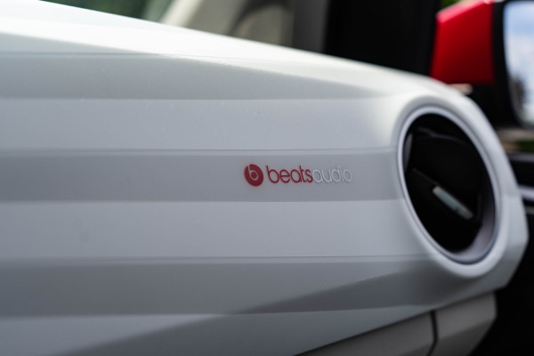 Volkswagen up! 1.0 BMT high up!/ Beats Audio