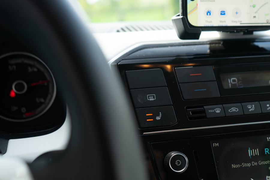 Volkswagen up! 1.0 BMT high up!/ Beats Audio