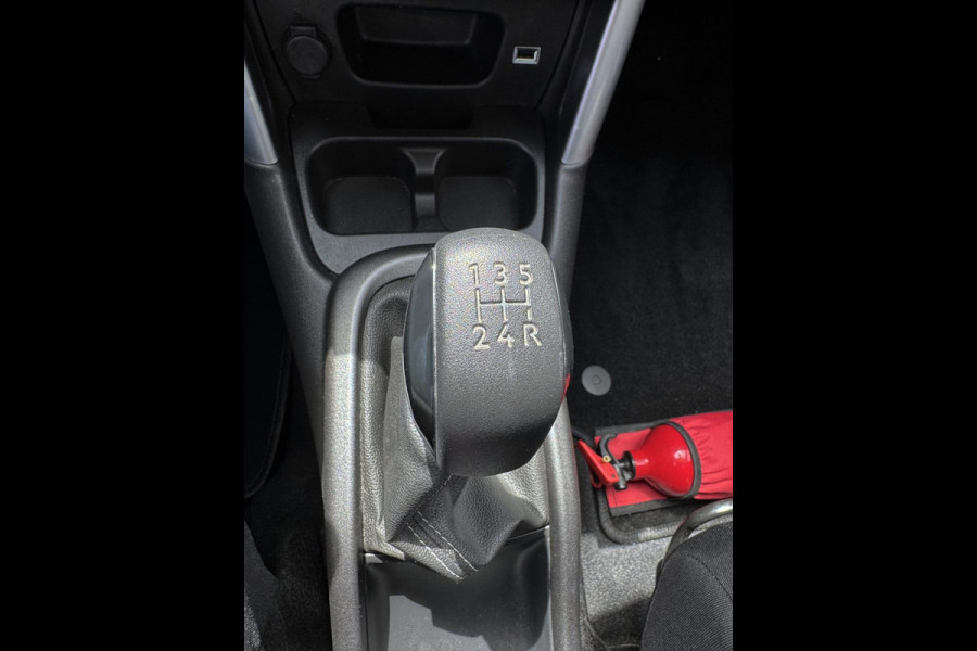 Citroën C3 Aircross 1.2 PureTech S&S Feel - Navigatie / Apple CarPlay I LED I PDC I Dealer onderhouden