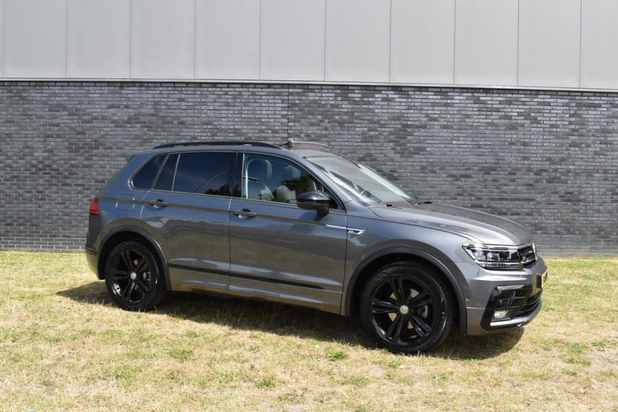 Volkswagen Tiguan 1.5 TSI ACT Highline Business R Trekhaak/Pano/Navi/R-line