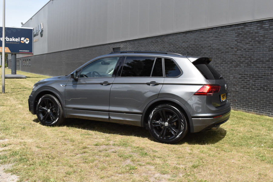 Volkswagen Tiguan 1.5 TSI ACT Highline Business R Trekhaak/Pano/Navi/R-line